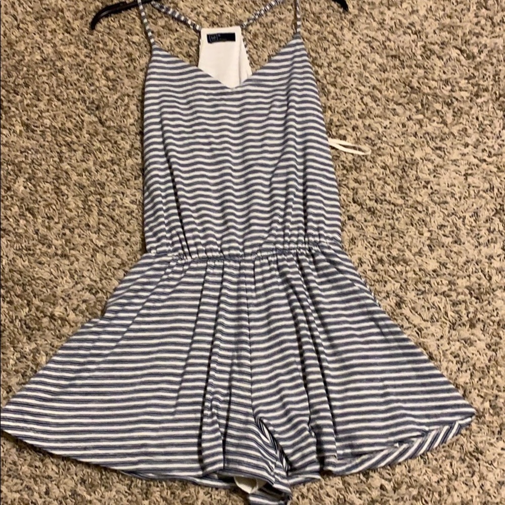 Gap shorts romper